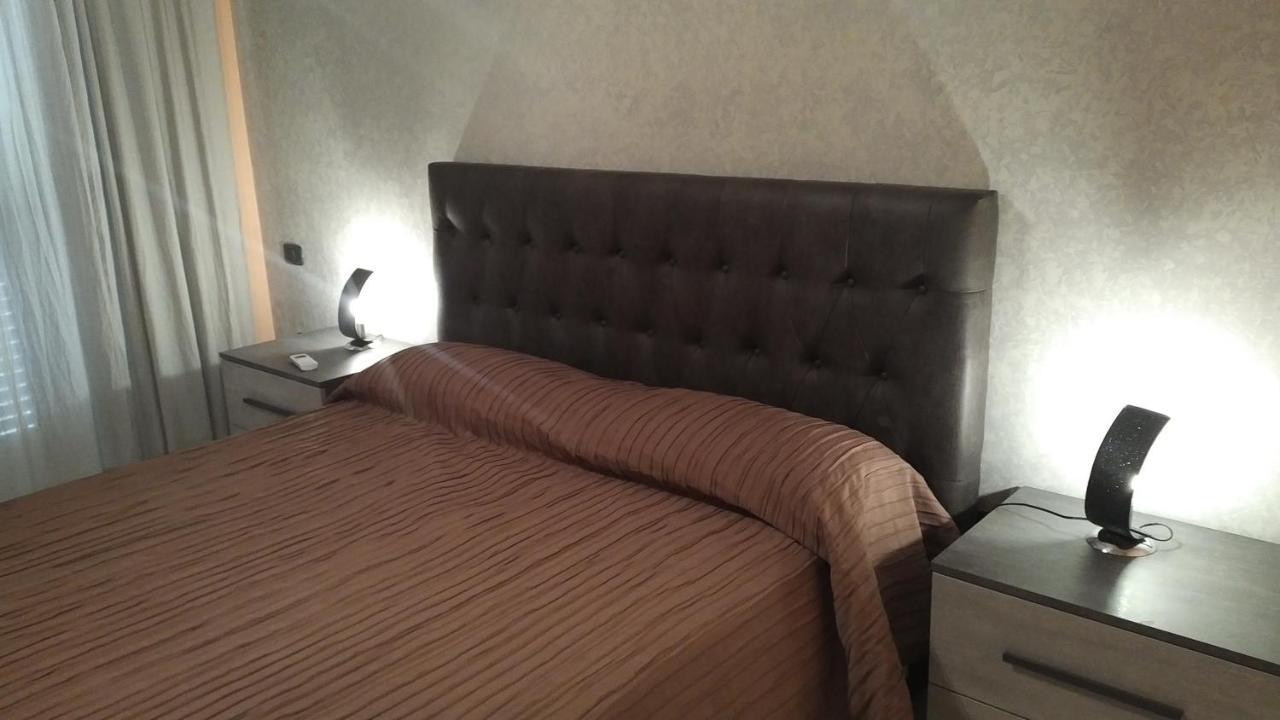 カゼルタ Tartaglione Bed & Breakfast エクステリア 写真